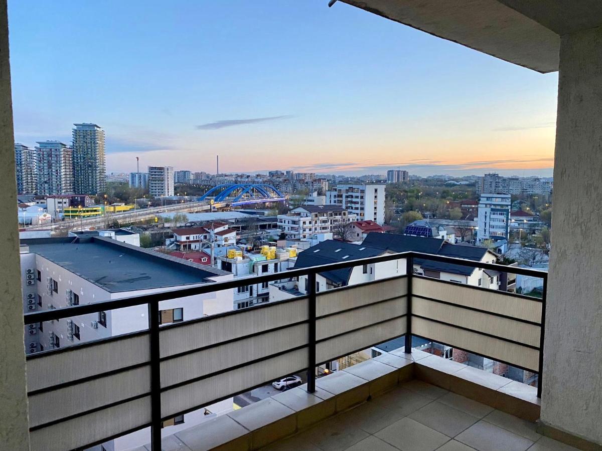 Sky Modern 1 Bedroom Apt W Free Parking Bucarest Esterno foto